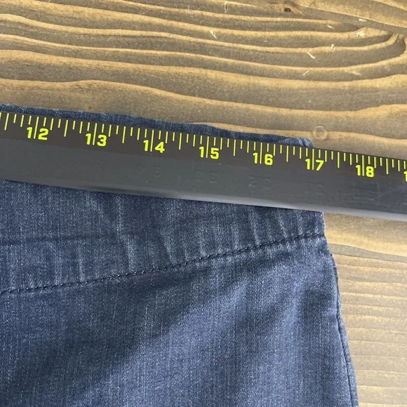 NYDJ Pull On Ankle Jeans Straight Leg Womens Size 14 Dark Wash Minimalist - Picture 8 of 11